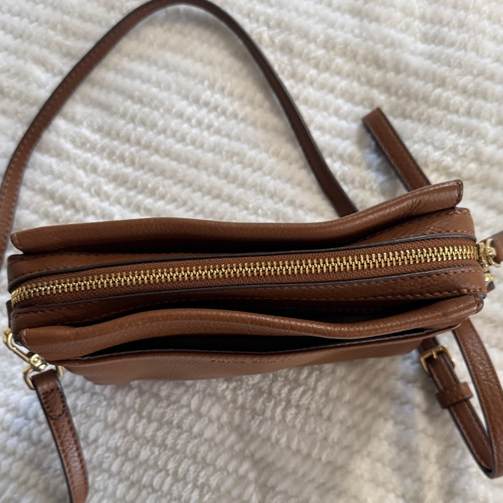 Vince Camuto Tan Leather Crossbody Bag - Picture 12 of 16